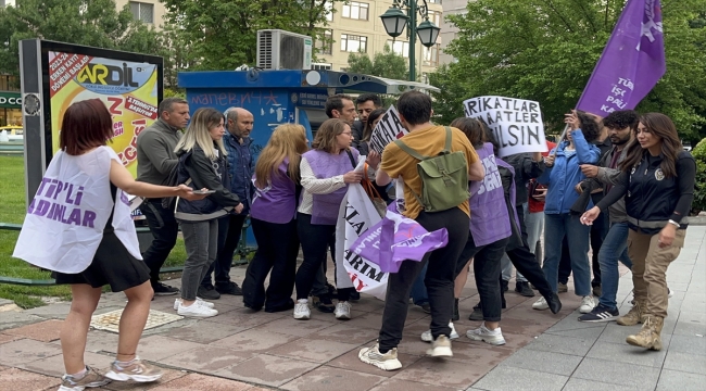 Eskişehir'de izinsiz basın açıklaması yapmak isteyen gruba polis müdahalesinde 8 gözaltı