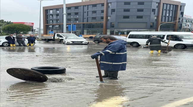 Samsun'da şiddetli yağış sel ve taşkınlara neden oldu