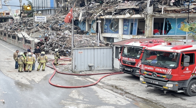 Başakşehir'de fabrikada çıkan yangın 70 saat sonra söndürüldü