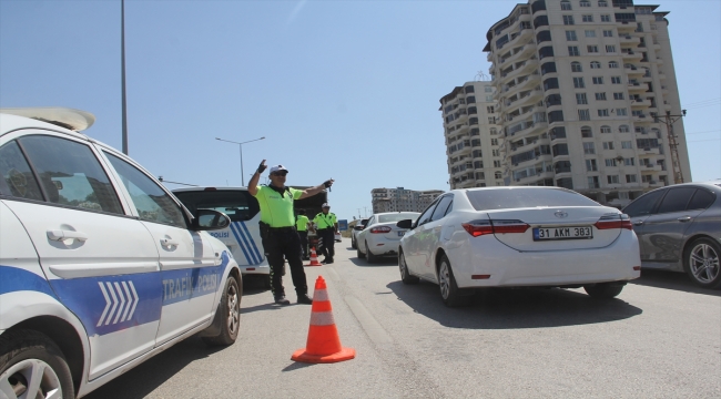 Hatay'da 7 aracın karıştığı zincirleme trafik kazasında bir kişi yaralandı