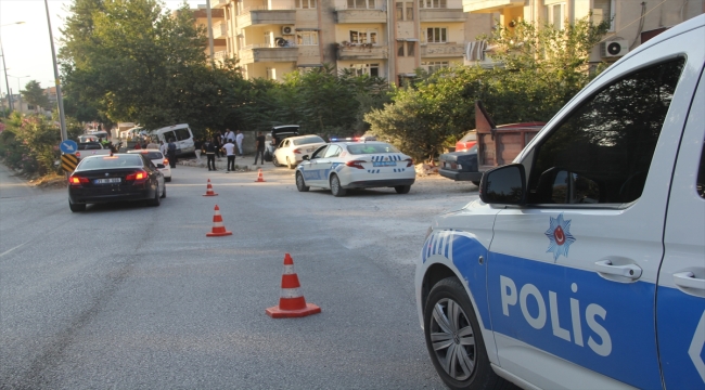 Hatay'da freni arızalanan kamyonun çarptığı minibüsteki 3 asker yaralandı