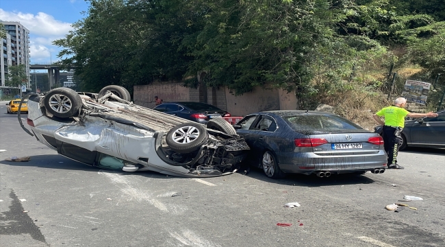 Kağıthane'de meydana gelen trafik kazasında 5 kişi yaralandı