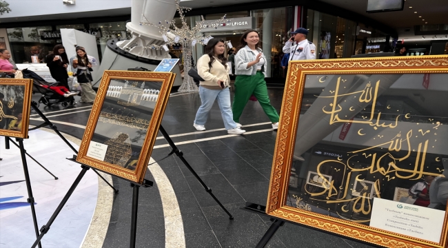 Kazak hattat 3 yılda öğrendiği hat sanatını ülkesinde tanıtıyor