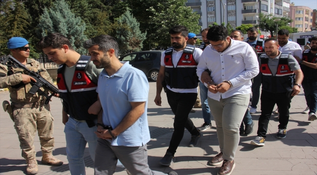 Kilis'te rüşvet operasyonunda 10 şüpheli yakalandı