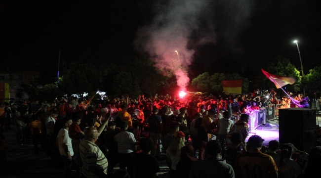 Kilis'te ultrAslan taraftar grubu Galatasaray'ın şampiyonluğunu kutladı