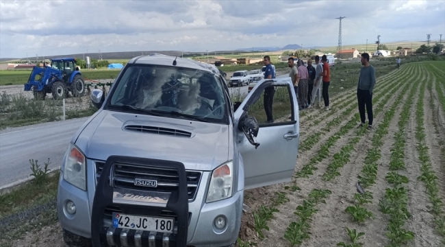 Konya'da kamyonetin takla atması sonucu 5 kişi yaralandı