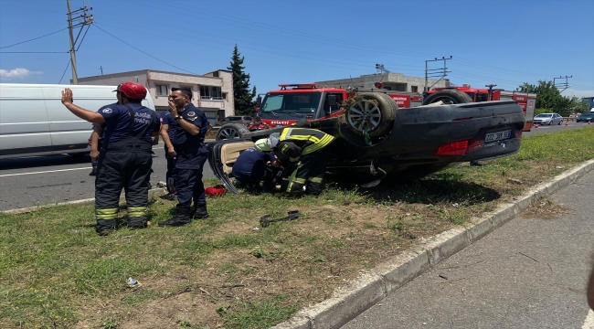 Manisa'da yolcu otobüsü ve 2 otomobilin karıştığı kazada 8 kişi yaralandı