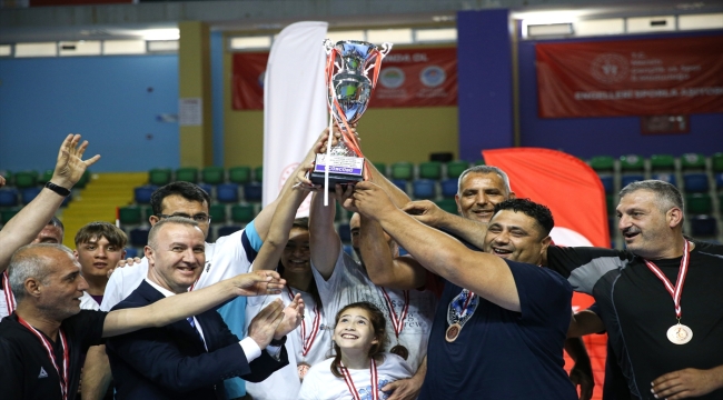 Oturarak Voleybol Süper Ligi'nde Karadeniz Ereğli Belediyespor şampiyon oldu