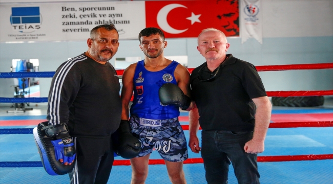 Şampiyon muaythai sporcusu, yeni başarılar için çalışıyor