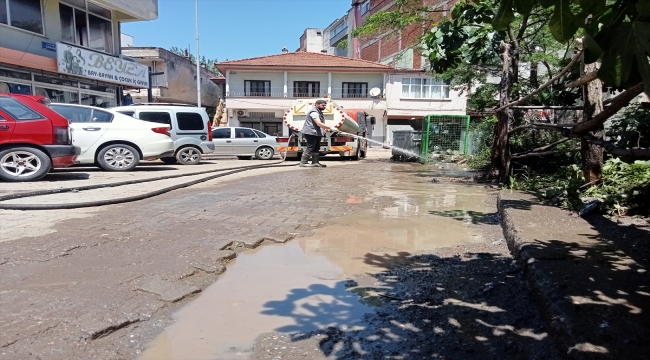 Samsun'un Terme ilçesinde taşkın sonrası temizlik çalışmaları yapılıyor