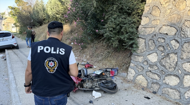 Adıyaman'da otomobille motosiklet çarpıştı, 3 kişi yaralandı