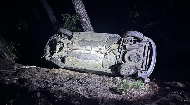 Antalya'da uçuruma yuvarlanan otomobildeki 1 çocuk öldü, 3 kişi yaralandı