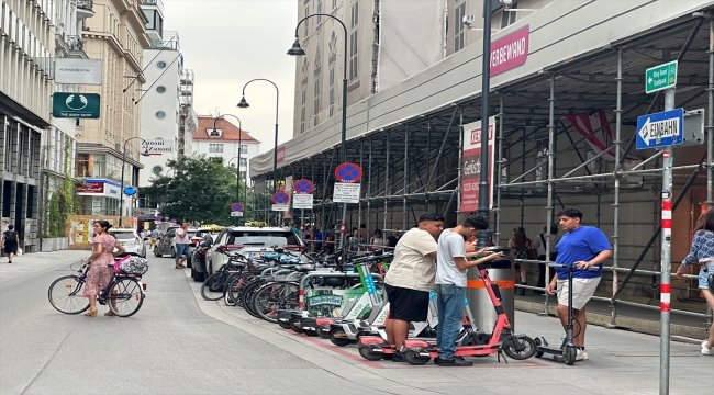 Avusturya'da elektrikli skuter kullanıcıları için "kask zorunluluğu" önerisi tartışmalara yol açtı