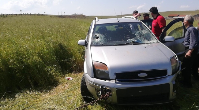 Bolu'da otomobilin çarptığı çitin parçası vücuduna saplanan sürücü ağır yaralandı