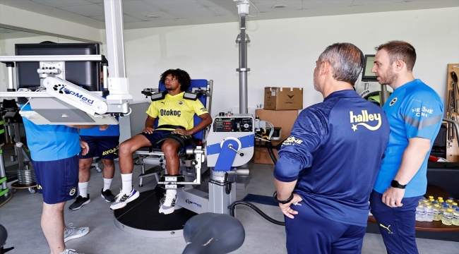 Fenerbahçe'de futbolculara çeşitli testler yapıldı