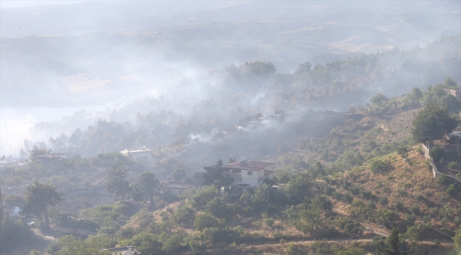 Kahramanmaraş'ta çıkan orman yangınlarına müdahale ediliyor