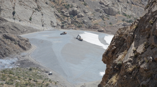 Hakkari'de çöp toplama alanları yeşil alana dönüştürülüyor