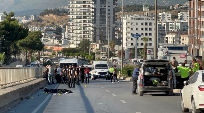 Hatay'da otomobille çarpışan motosikletteki 2 kişi öldü