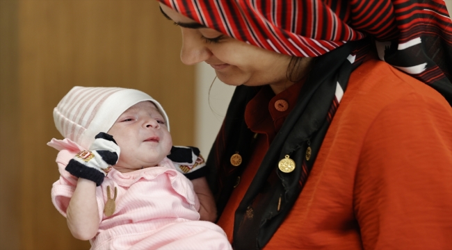 Minik kalbindeki nadir görülen hastalığa İstanbul'da şifa buldu