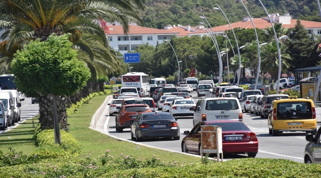 Muğla'da tatilciler dönüş yolunda yoğunluk oluşturdu