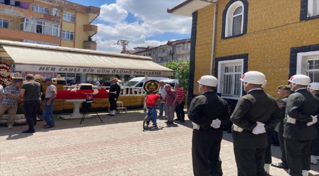 Sakarya'da vefat eden Kıbrıs gazisi son yolculuğuna uğurlandı