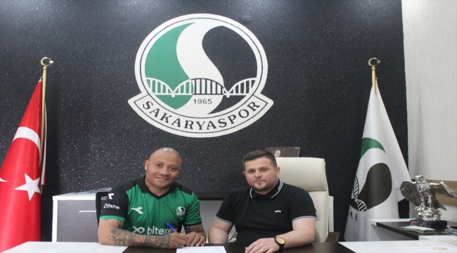 Sakaryaspor, forvet oyuncusu Dino Ndlovu'yu transfer etti