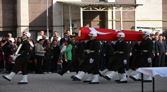 Şehit Astsubay Mehmet Özler'in cenazesi memleketine uğurlandı