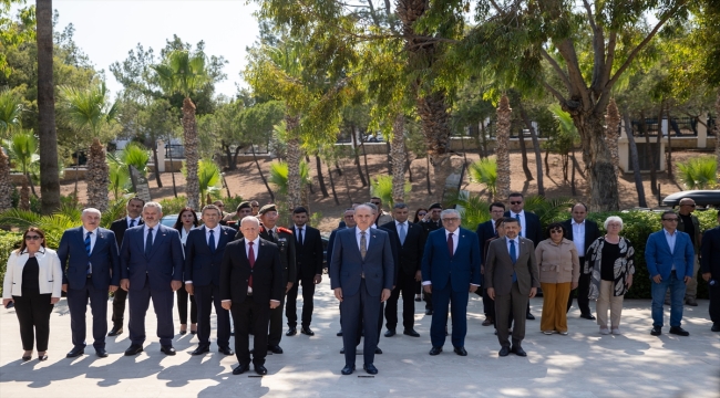 TBMM Başkanı Kurtulmuş KKTC'de Boğaz Şehitliği'ni ziyaret etti