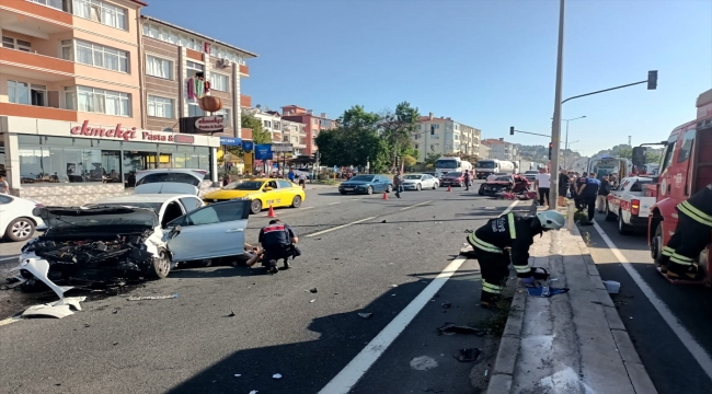 Tekirdağ'da iki otomobilin çarpıştığı kazada 1 kişi öldü, 4 kişi yaralandı