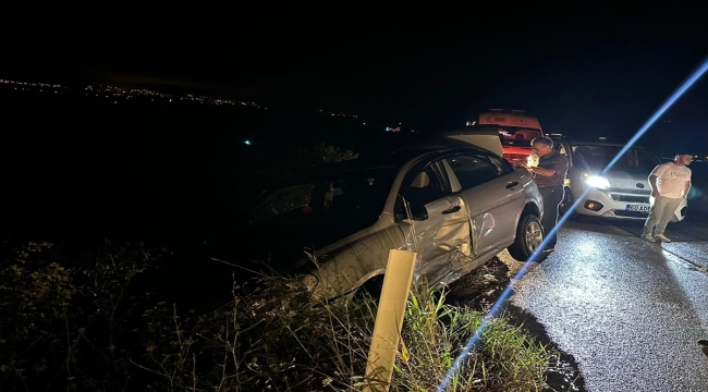 Tokat'ta çarpışan iki otomobildeki 9 kişi yaralandı