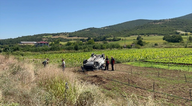 Tokat'ta park halinde minibüse çarpan otomobildeki 2 kişi öldü, 4 kişi yaralandı