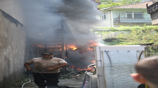 Zonguldak'ta iş yerinde çıkan yangın söndürüldü