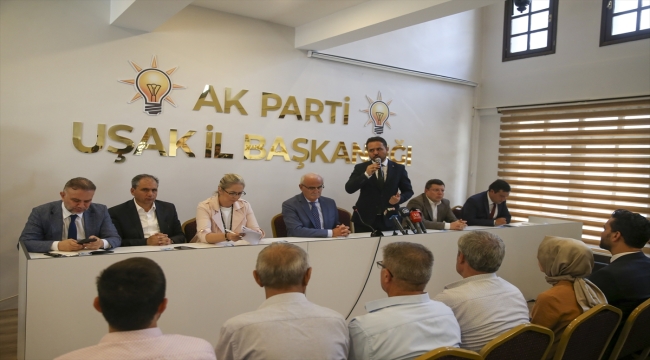 AK Parti Genel Başkan Yardımcısı Yılmaz, Uşak'ta partililerle buluştu: