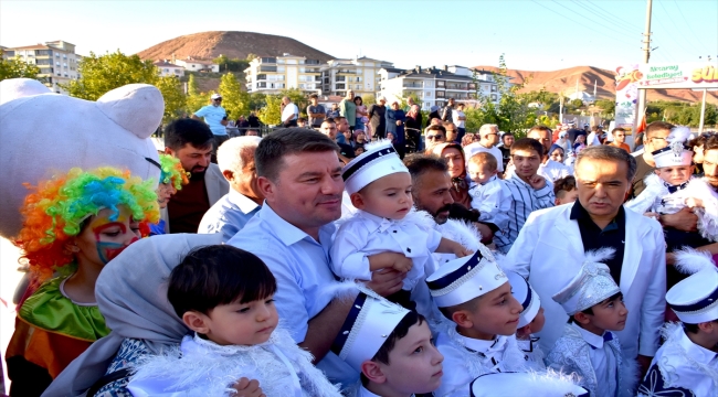 Aksaray'da toplu sünnet şöleni düzenlendi