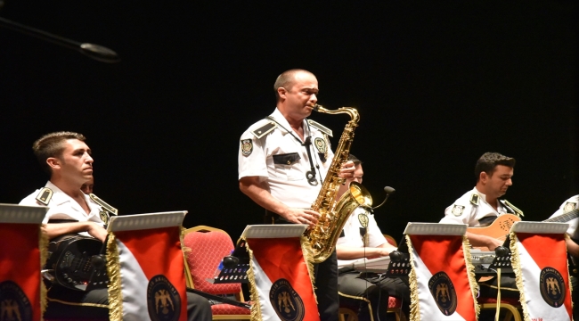 Bilecik'te Polis Akademisi Bandosu'ndan Zafer Bayramı konseri