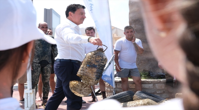 Bodrum'da deniz dibi temizliği yapıldı, 1417 kilogram atık çıkarıldı