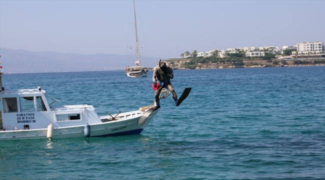 Bodrum'da deniz dibi temizliğinde 106 kilogram atık çıkarıldı