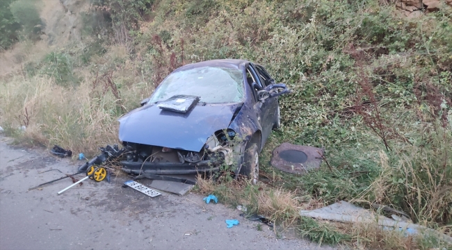 Bursa'da takla atan otomobildeki 2 kişi öldü