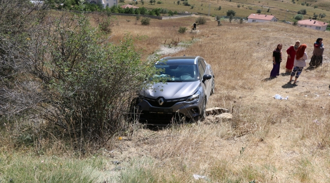 Çankırı'da üç otomobilin karıştığı trafik kazasında 7 kişi yaralandı