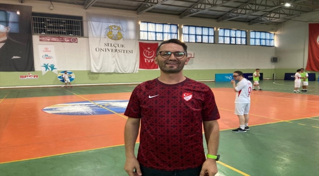 Down Sendromlu Futsal Milli Takımı'nın Konya kampı sürüyor