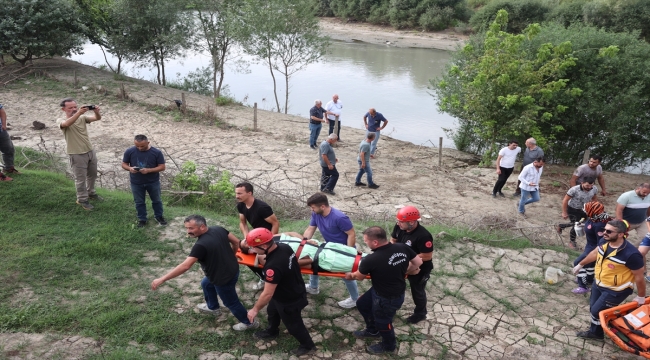 Düzce'de Melen Çayı'na düşen kişiyi itfaiye ve AFAD ekipleri kurtardı