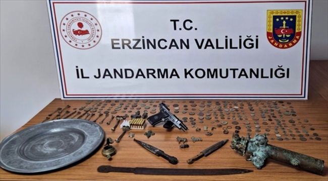 Erzincan'da tarihi eser niteliğinde 290 sikke ve obje ele geçirildi