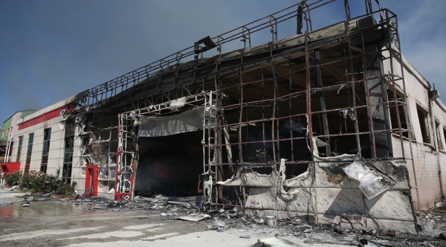 Kastamonu'da kapı fabrikasında çıkan yangın kontrol altına alındı