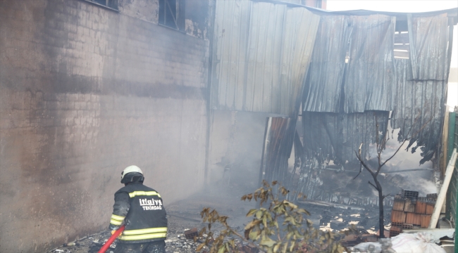 Tekirdağ'da kimya fabrikasında çıkan yangın kontrol altına alındı