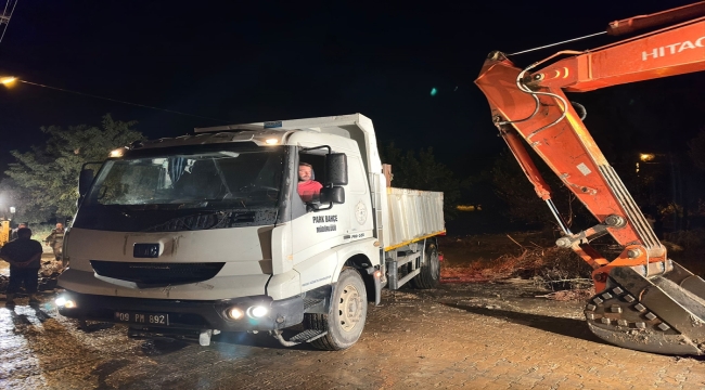 Aydın'da sağanak nedeniyle dereler taştı