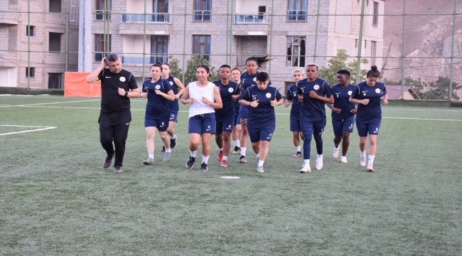 Hakkarigücü Kadın Futbol Takımı, yeni transferleriyle güçleniyor