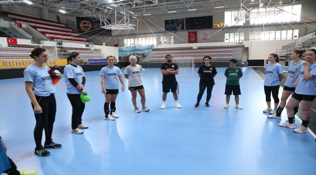 Kastamonu Belediyespor Kadın Hentbol Takımı'nda hedef Süper Kupa'yı kazanmak