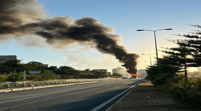 Kastamonu'da seyir halindeki yolcu otobüsü yandı