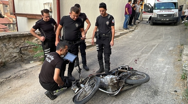 Kütahya'dan iki motosikletin çarpıştığı kazada 4 kişi yaralandı