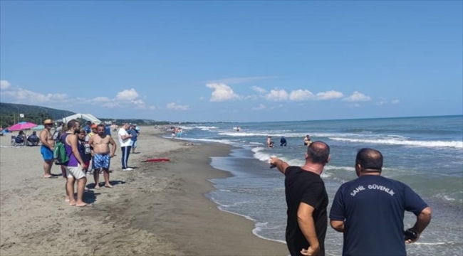 Samsun'da serinlemek için denize giren 2 kişiden 1'i boğuldu